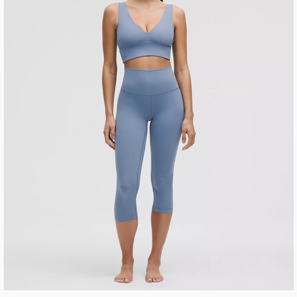 Lululemon Align Leggings 21 “ crop solid blue size 6 women’s cropped - Picture 2 of 9